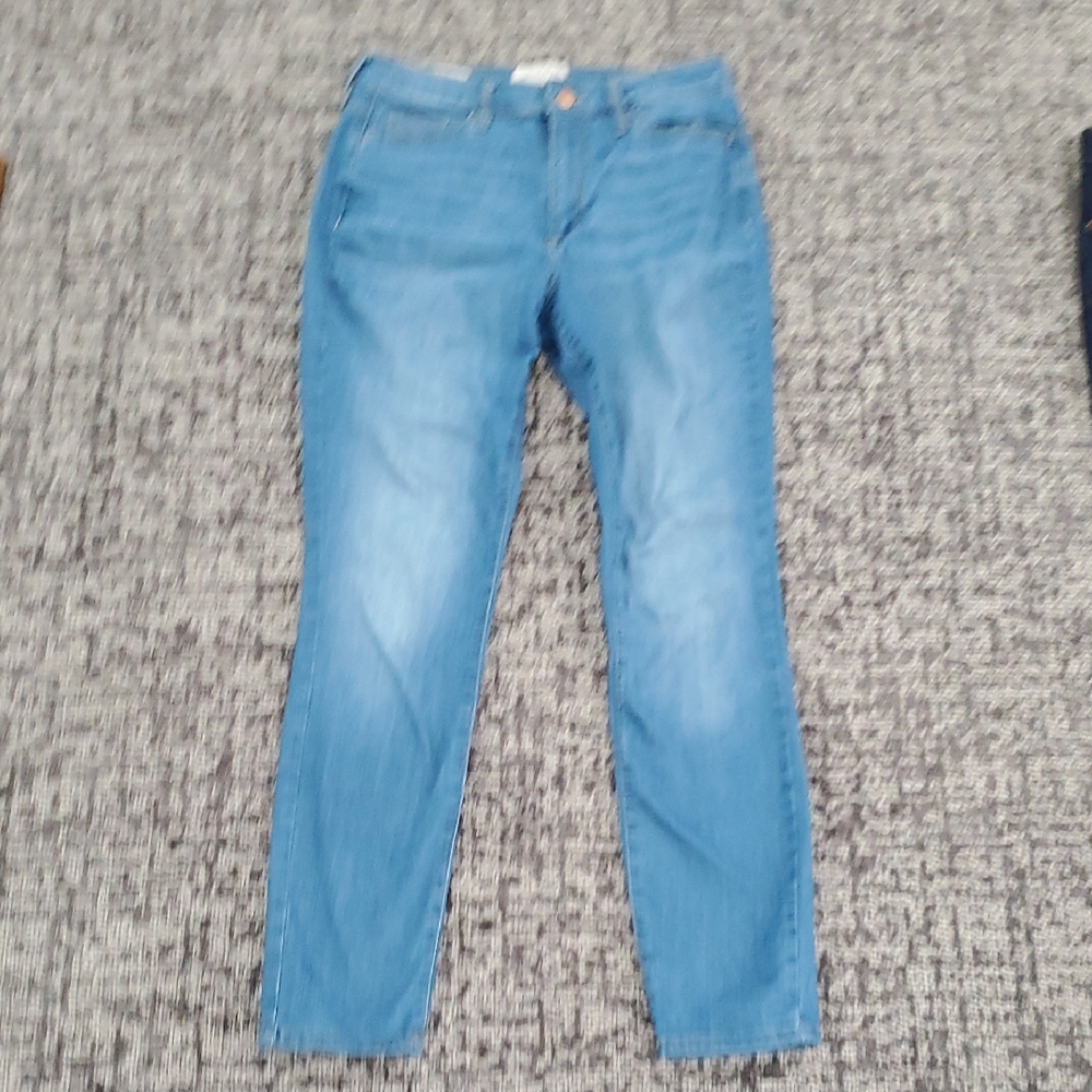 Universal Thread Blue Skinny Jeans